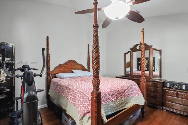 572 SE 18th Drive, Homestead, FL 33033