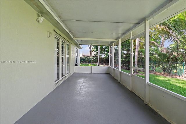 572 SE 18th Drive, Homestead, FL 33033