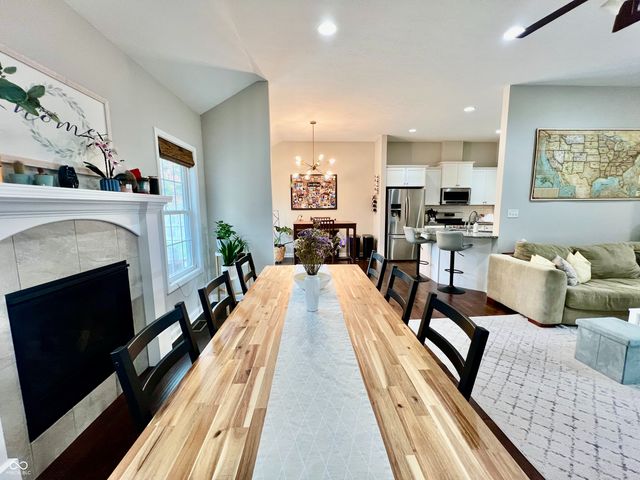 6126 Regency Drive, Columbus, IN 47203