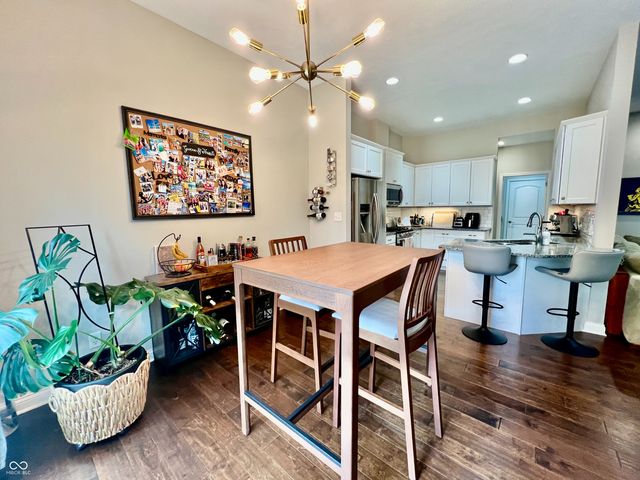 6126 Regency Drive, Columbus, IN 47203