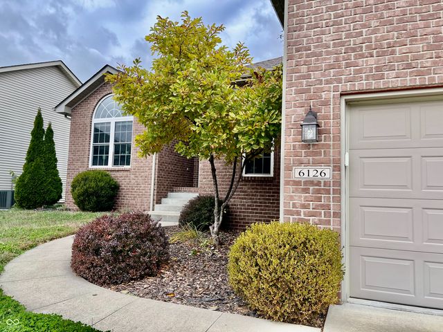 6126 Regency Drive, Columbus, IN 47203