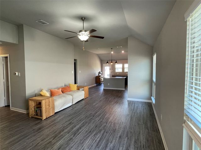 3920 S Fork Ranch Road, Waco, TX 76705