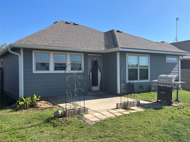 3920 S Fork Ranch Road, Waco, TX 76705