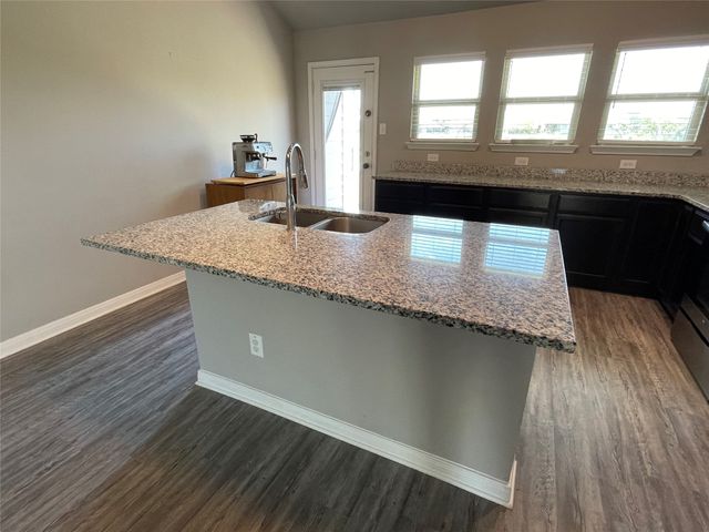 3920 S Fork Ranch Road, Waco, TX 76705