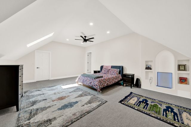 5 S Meadow Court, South Barrington, IL 60010