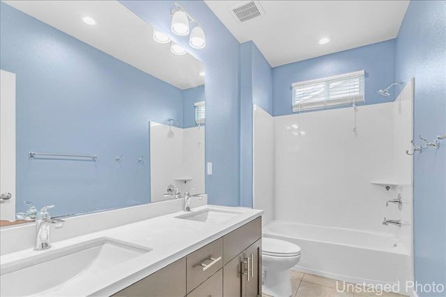 160 San Lorenzo Drive, Hollister, CA 95023