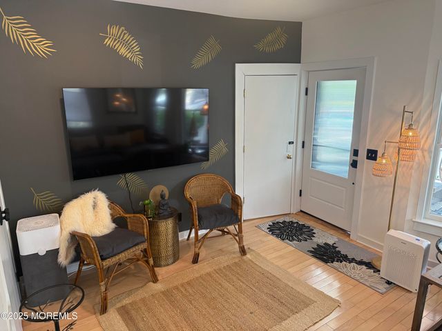 73 Cookman Avenue Apt A, Ocean Grove, NJ 07756