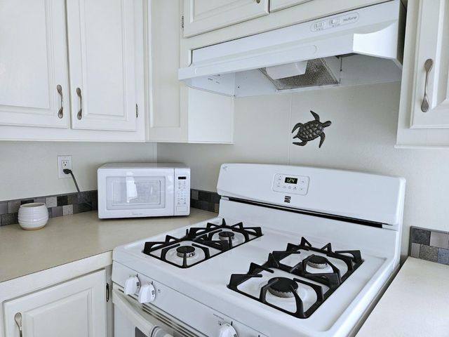 170 West Cliff Drive 41, Santa Cruz, CA 95060