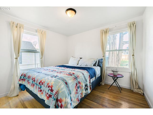 12107 Se KELLY St, Portland, OR 97266