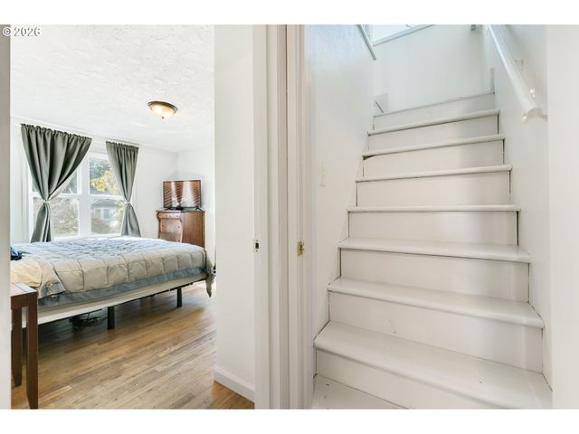 12107 Se KELLY St, Portland, OR 97266