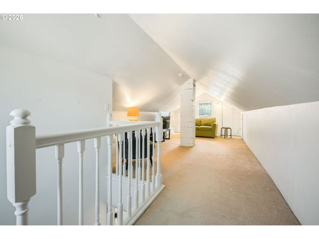 12107 Se KELLY St, Portland, OR 97266