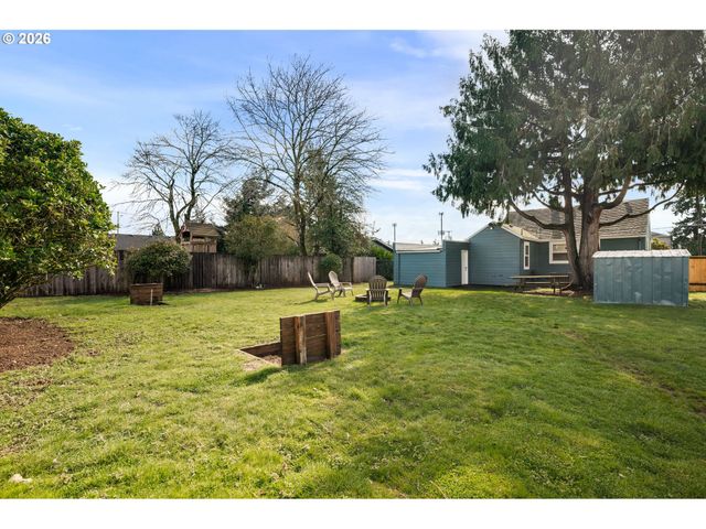 12107 Se KELLY St, Portland, OR 97266