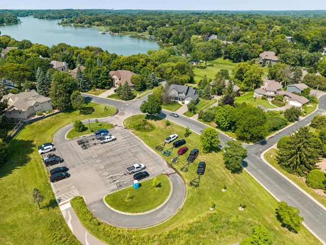 191 South Shore Court, Chanhassen, MN 55317