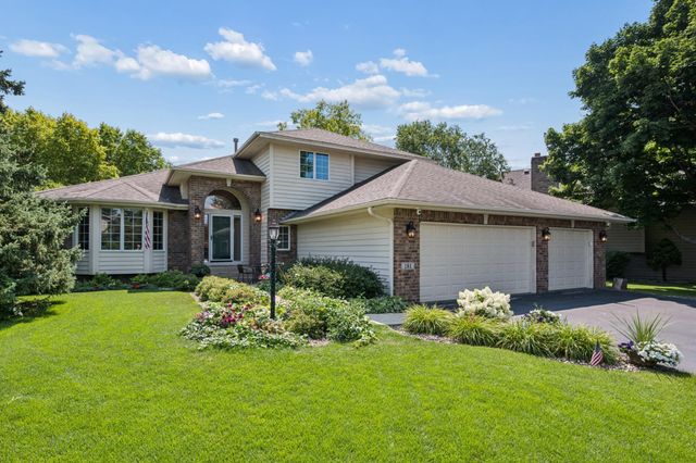 191 South Shore Court, Chanhassen, MN 55317