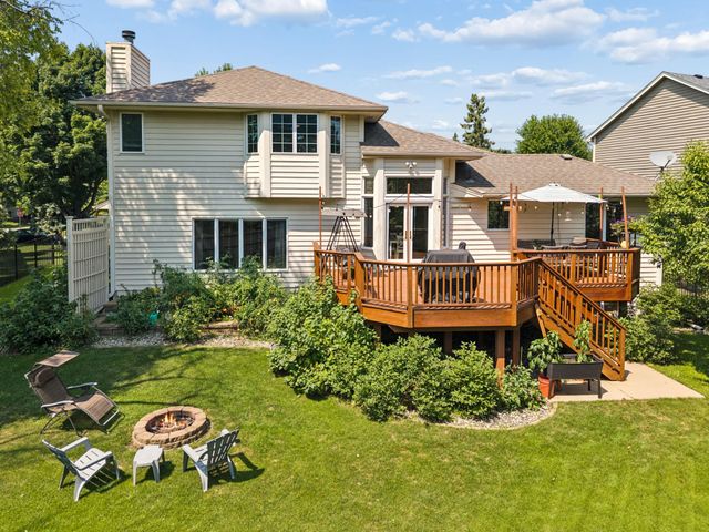 191 South Shore Court, Chanhassen, MN 55317