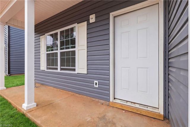458 Sanford Avenue, Mocksville, NC 27028