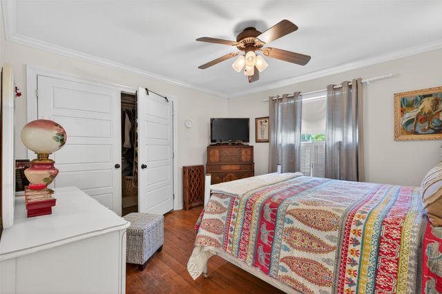 4827 Gilbert Drive, Shreveport, LA 71106