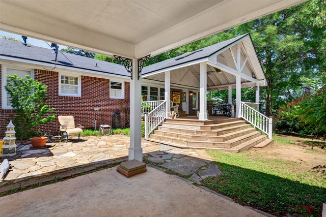 4827 Gilbert Drive, Shreveport, LA 71106