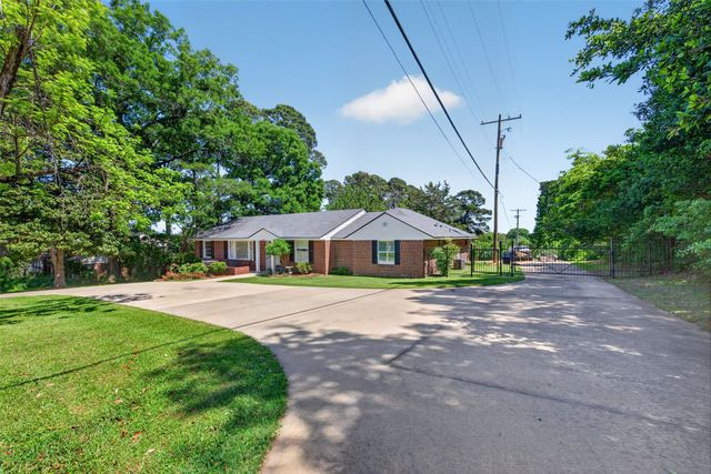 4827 Gilbert Drive, Shreveport, LA 71106