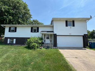 9383 Roosevelt Street, Crown Point, IN 46307