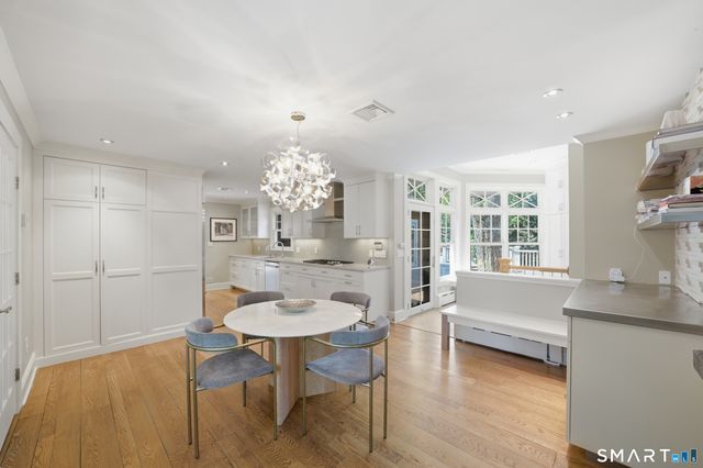 21 Nearwater Lane, Darien, CT 06820
