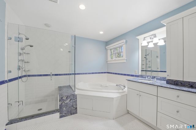21 Nearwater Lane, Darien, CT 06820
