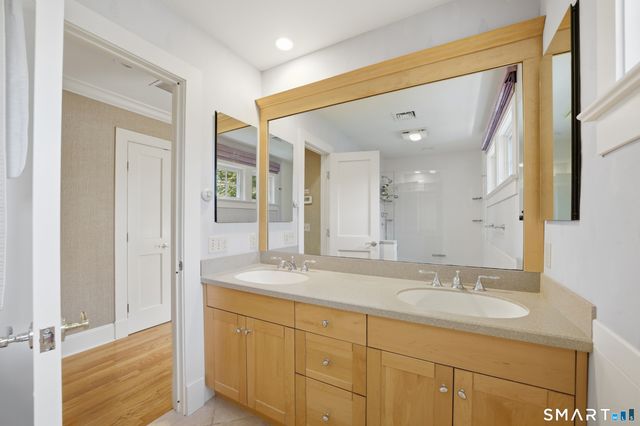 21 Nearwater Lane, Darien, CT 06820