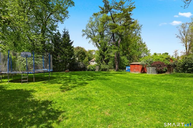 21 Nearwater Lane, Darien, CT 06820
