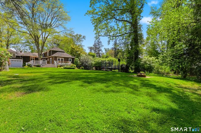21 Nearwater Lane, Darien, CT 06820
