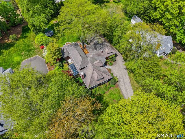 21 Nearwater Lane, Darien, CT 06820