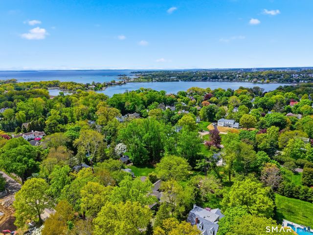 21 Nearwater Lane, Darien, CT 06820