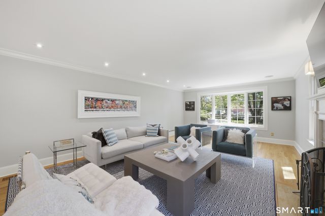 21 Nearwater Lane, Darien, CT 06820