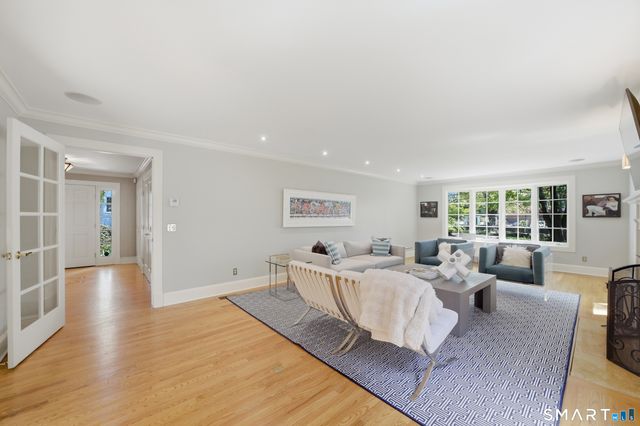21 Nearwater Lane, Darien, CT 06820