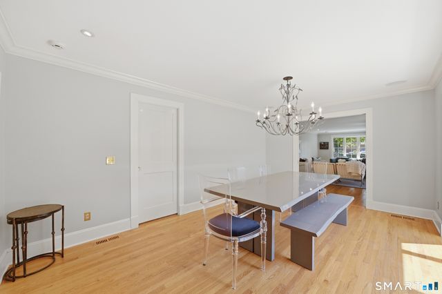 21 Nearwater Lane, Darien, CT 06820