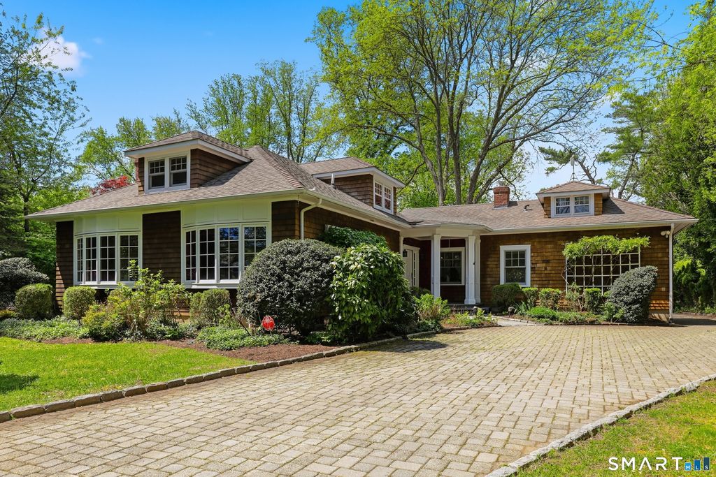 21 Nearwater Lane, Darien, CT 06820