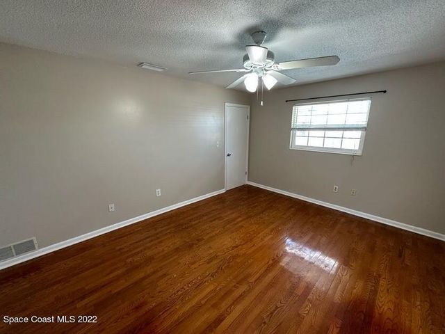 1660 Neptune Drive, Merritt Island, FL 32952