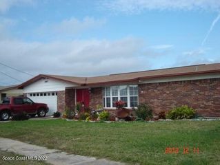1660 Neptune Drive, Merritt Island, FL 32952