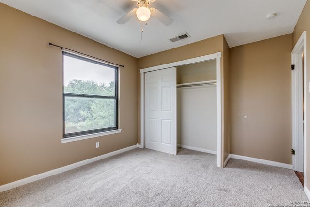 8503 RIDGE STONE ST, San Antonio, TX 78251