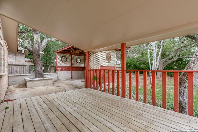 8503 RIDGE STONE ST, San Antonio, TX 78251