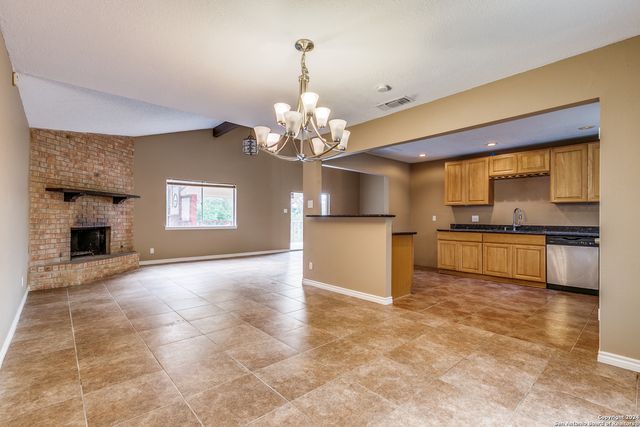 8503 RIDGE STONE ST, San Antonio, TX 78251