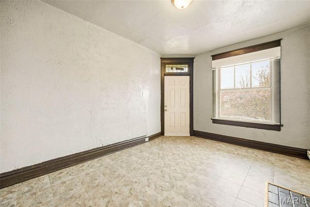 4200 College Avenue, St Louis, MO 63107