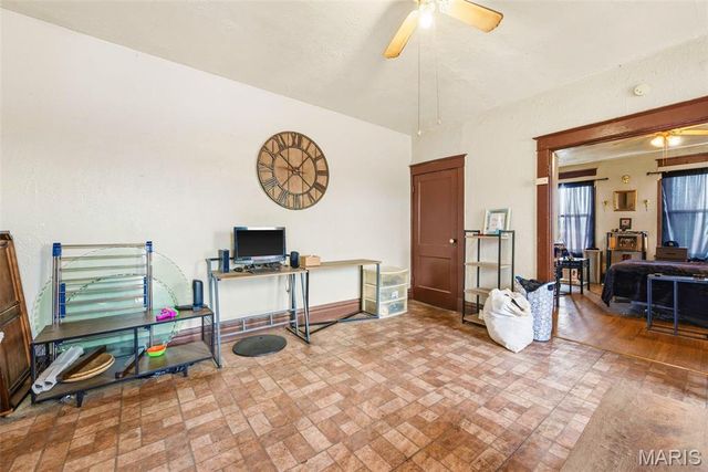 4200 College Avenue, St Louis, MO 63107