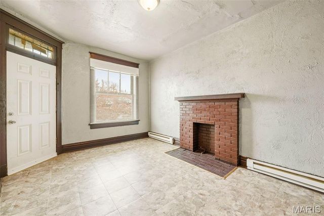 4200 College Avenue, St Louis, MO 63107