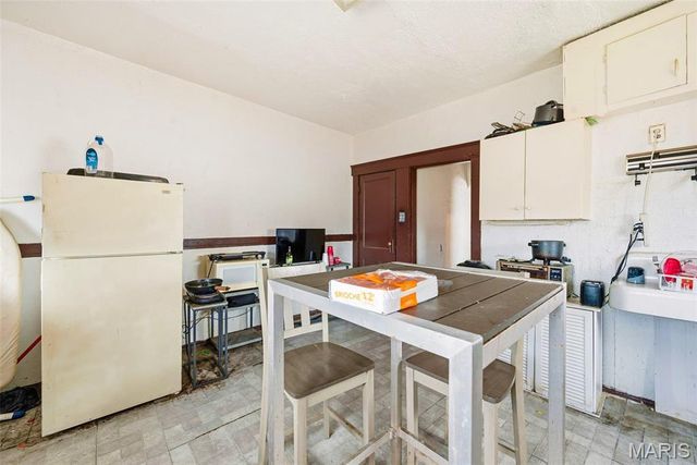 4200 College Avenue, St Louis, MO 63107