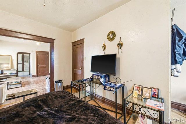 4200 College Avenue, St Louis, MO 63107