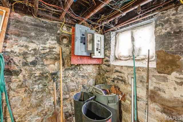 4200 College Avenue, St Louis, MO 63107