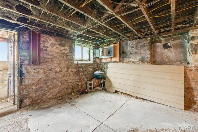 4200 College Avenue, St Louis, MO 63107