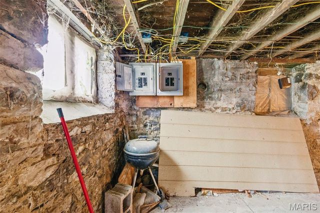 4200 College Avenue, St Louis, MO 63107