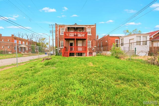 4200 College Avenue, St Louis, MO 63107