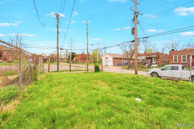 4200 College Avenue, St Louis, MO 63107